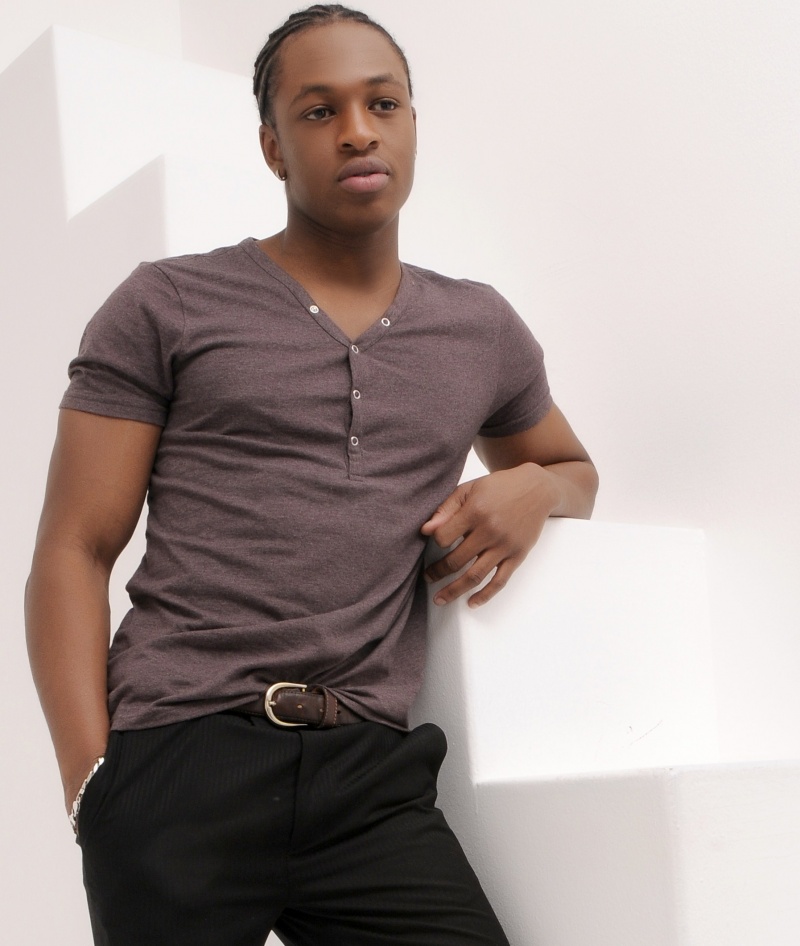 Male model photo shoot of Ayo Olukoga