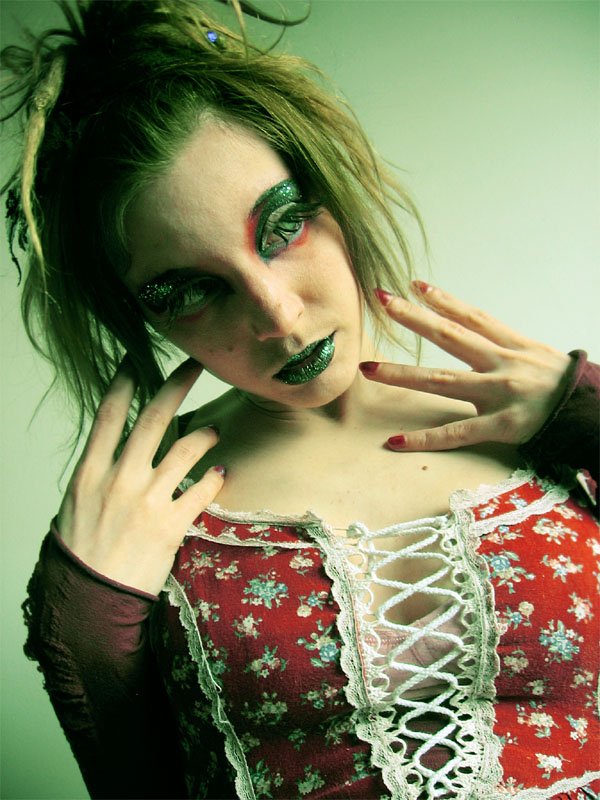 Female model photo shoot of Steph Rotten