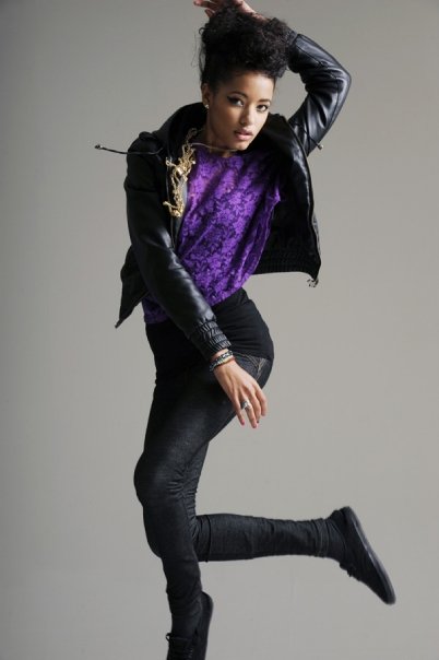 Female model photo shoot of Ayesha Jones by paul jones photographer
