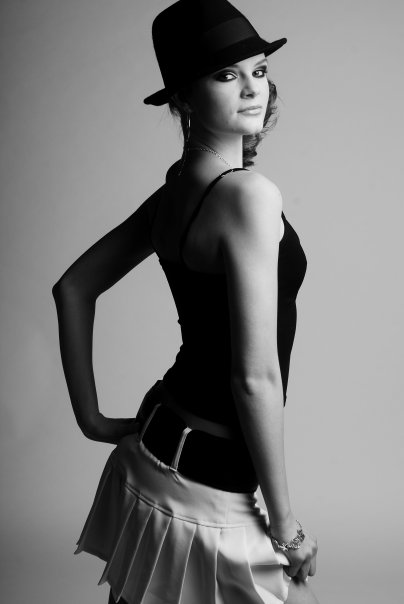 Female model photo shoot of Lydia Kelly