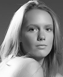 Female model photo shoot of Shannon Reicks by washington PHOTOGRAPHY