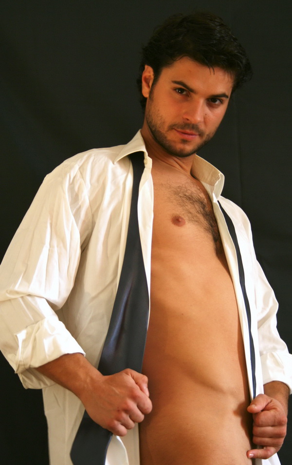 Male model photo shoot of Cedric R by FotoS