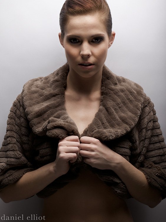 Female model photo shoot of Shanon Elizabeth by Daniel Elliot