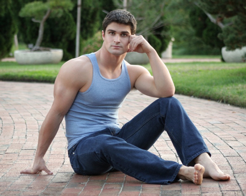 Male model photo shoot of Ryan Ware by Dustin Lewis Images in Norfolk