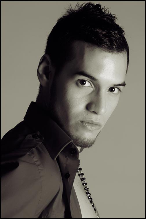 Male model photo shoot of Derrick Jay by Jaime Vega