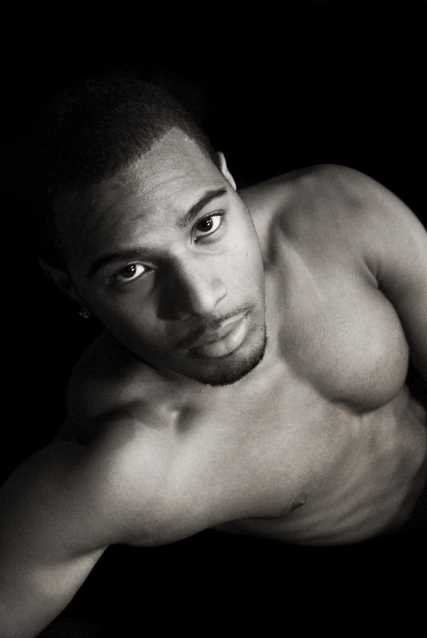 Male model photo shoot of Ross Newsome