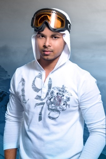Male model photo shoot of RaginKaJun