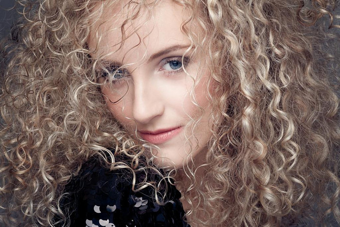 Female model photo shoot of linniej90