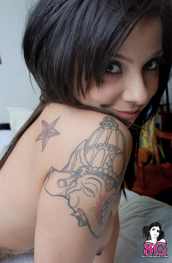 Female model photo shoot of Llana Suicide by Peregrine