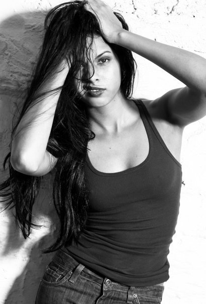 Female model photo shoot of Sashaaaa by Jose Miguel Imagefolio