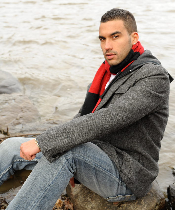 Male model photo shoot of Raphael de la Rosa in Montreal