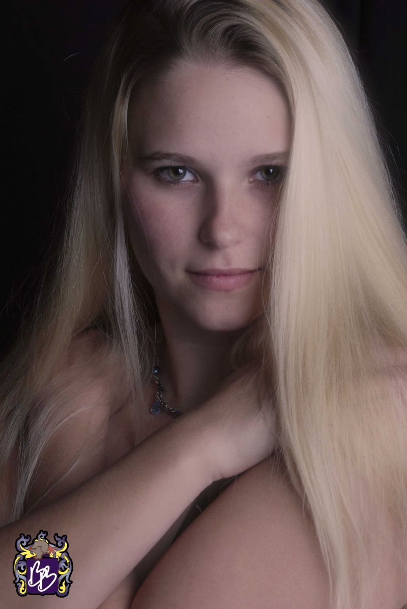 Female model photo shoot of Stormey J by 2B Photographed in Conroe