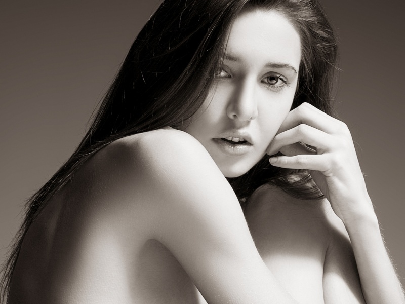Female model photo shoot of Golden Glow in Enrique Vega's Studio