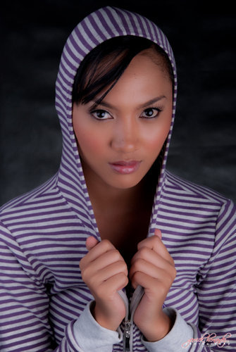 Female model photo shoot of rachelnarag
