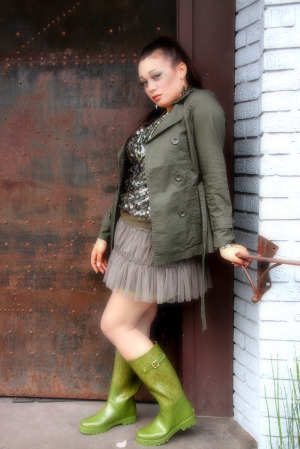 Female model photo shoot of Alexaivia in Montrose