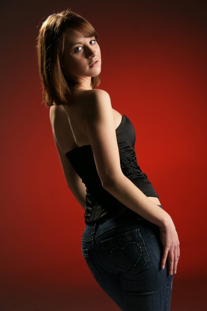 Female model photo shoot of Tea Marie by Redline Photoworks