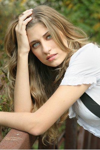 Female model photo shoot of Mia Novak