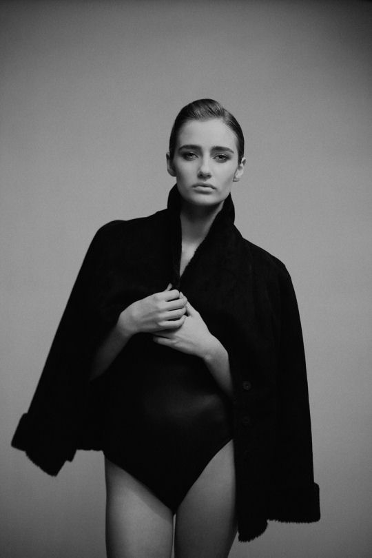 Female model photo shoot of Mandy McKenna MUAH