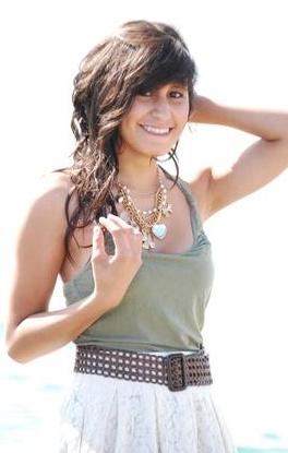 Female model photo shoot of Assena
