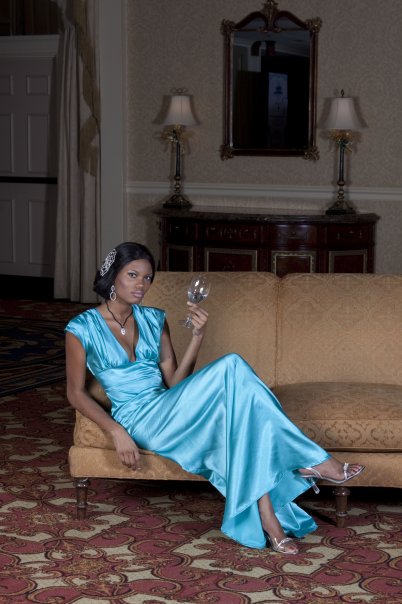 Female model photo shoot of Tyonna J in opryland hotel