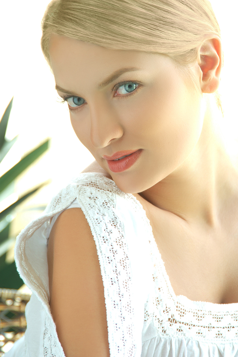 Female model photo shoot of Irina Sotnikova