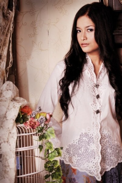 Female model photo shoot of Laksmi