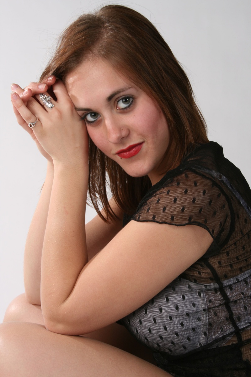 Female model photo shoot of Rachel Sheriff