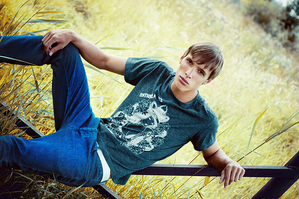 Male model photo shoot of Ruslan Lemechonok