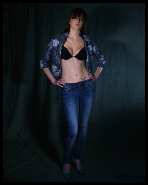 Female model photo shoot of Aimie Lou