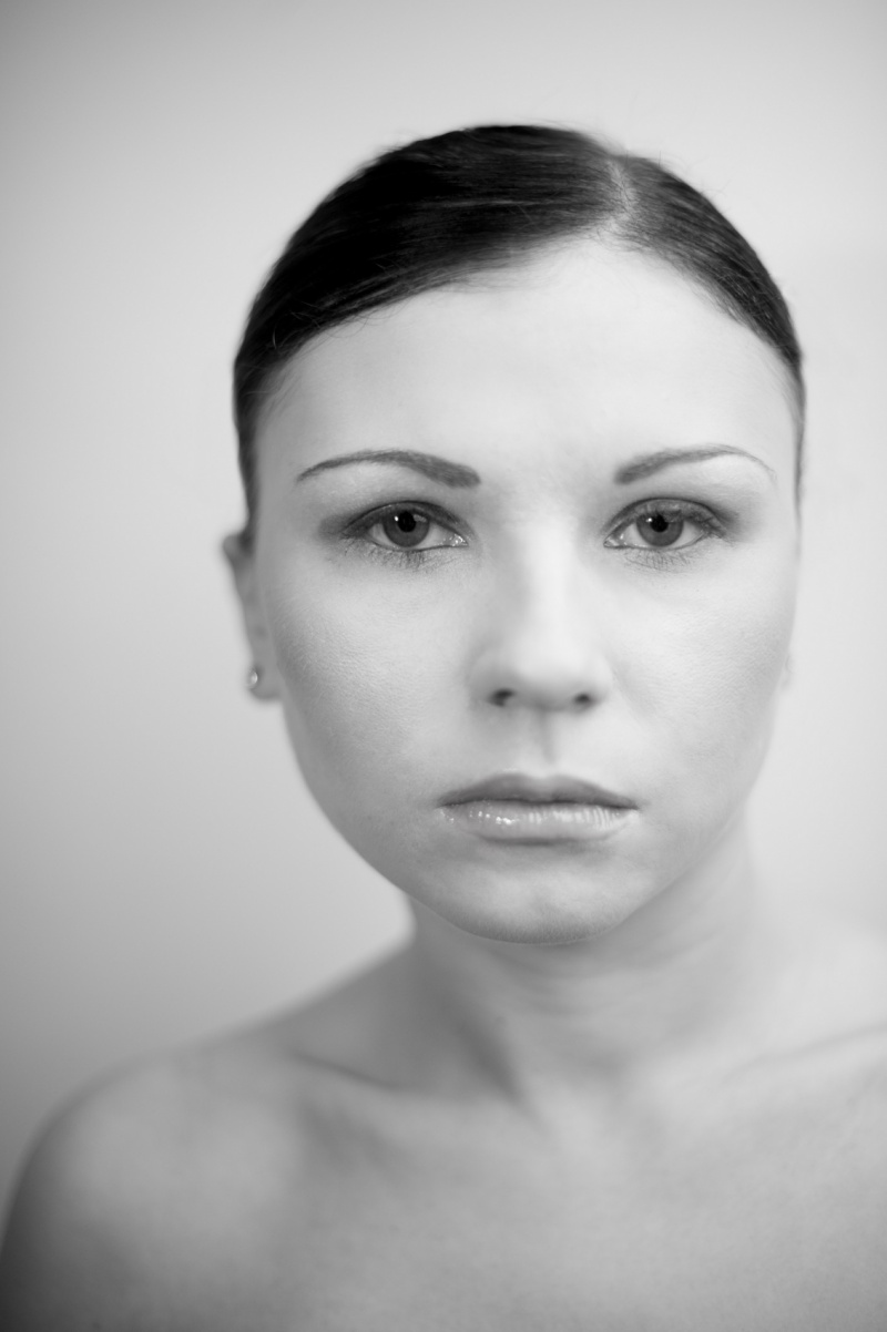 Female model photo shoot of Lisa Wyrzykowska by NigelR