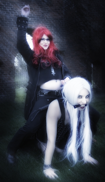 Female model photo shoot of Wanderlust and Exhayle by fotomill