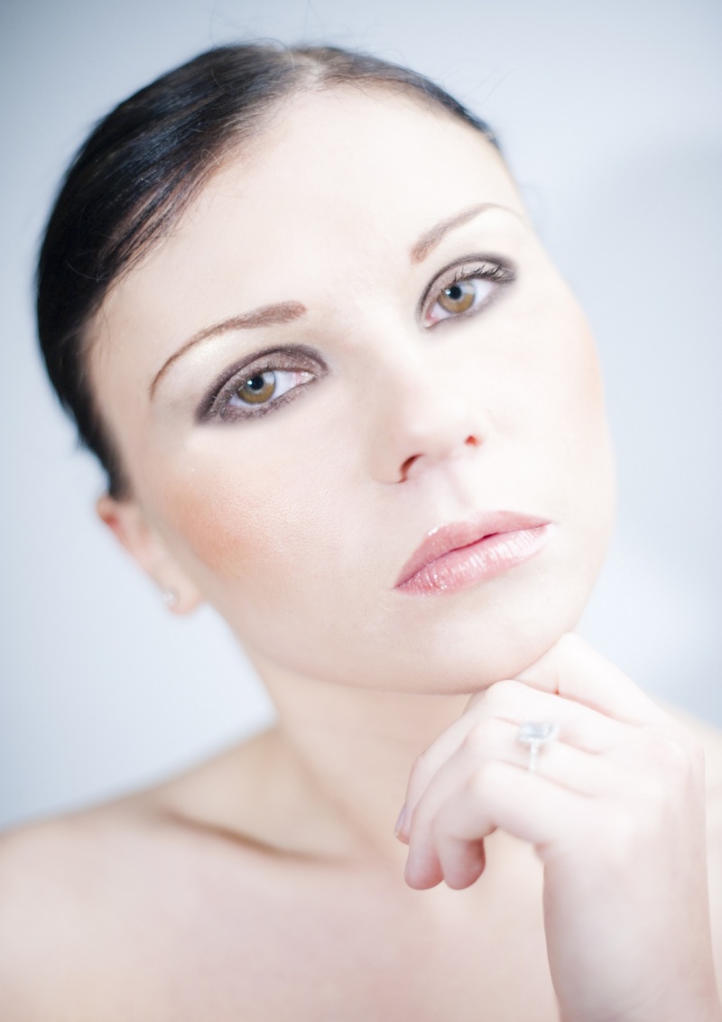 Female model photo shoot of Lisa Wyrzykowska by NigelR