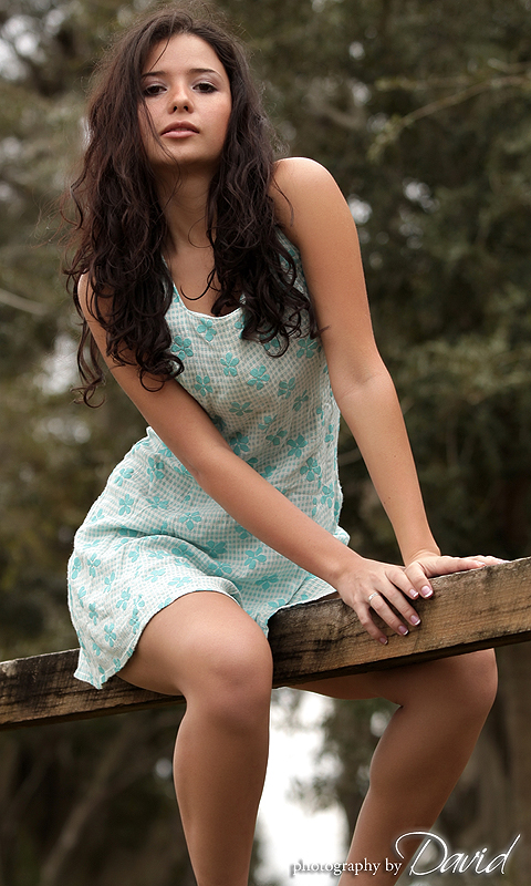 Female model photo shoot of Sahira Modelo