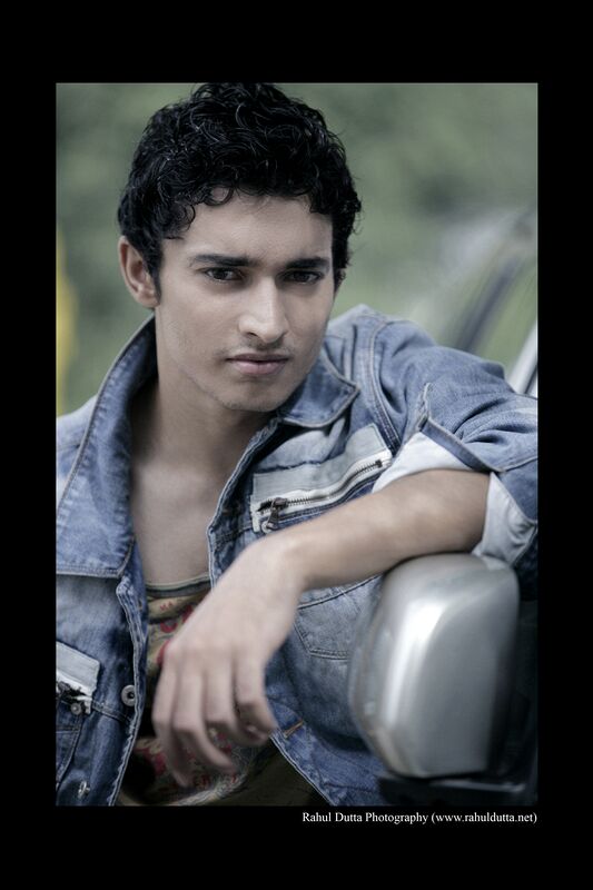 Male model photo shoot of Tushar Puri
