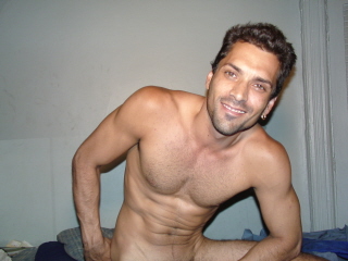 Male model photo shoot of Frankie Ramos
