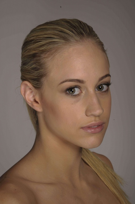 Female model photo shoot of Genna Welsh