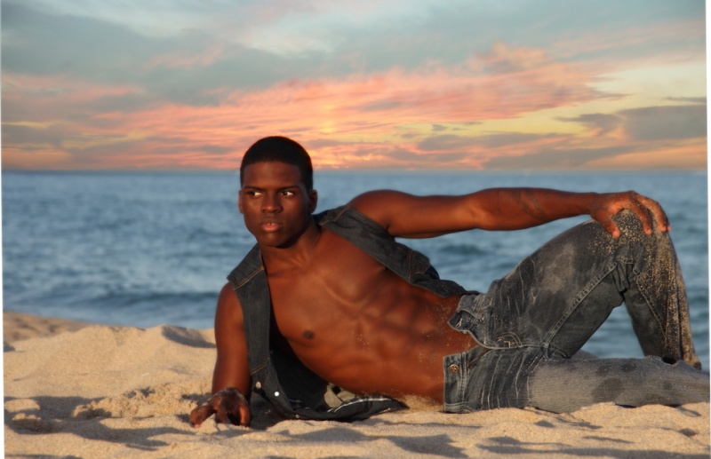 Male model photo shoot of Kelsey D Bell by Jose Alexzander in South Beach