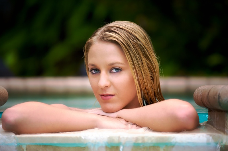 Female model photo shoot of Jordan Dunlap