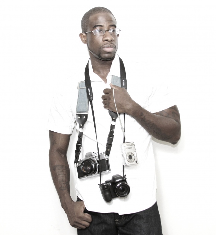 Male model photo shoot of Demetrius Lamont