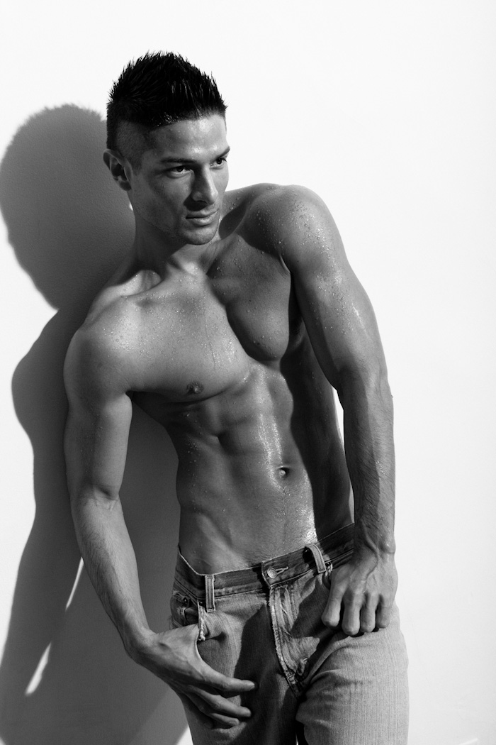 Male model photo shoot of Felipe Flores