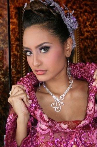 Female model photo shoot of Nur Amira