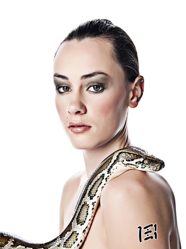 Female model photo shoot of Sheldon-Hannah