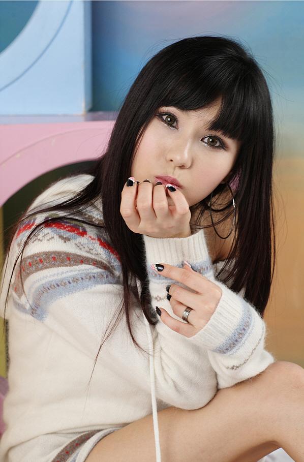 Female model photo shoot of Park-su Kyung