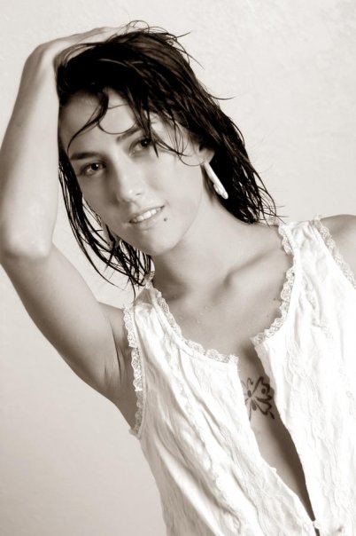 Female model photo shoot of Hailey Jefferies