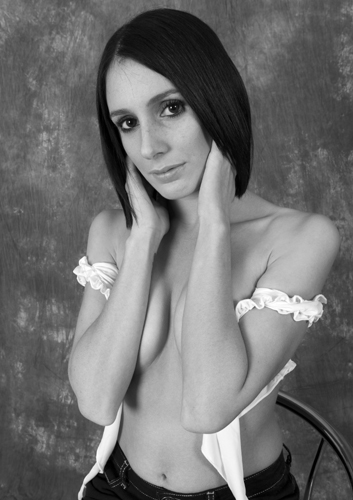 Female model photo shoot of Joanna2009