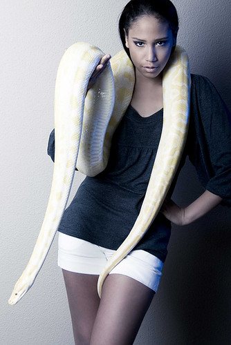 Female model photo shoot of Heidy Jane in /