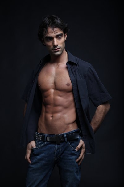 Male model photo shoot of Eduardo Jorge Pereira by JAYLYN Photo