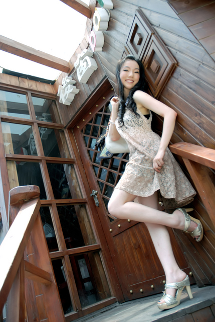 Female model photo shoot of Vanora Zhu in Changsha, Hunan, China