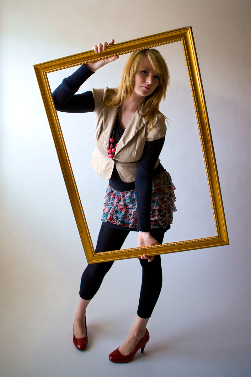 Female model photo shoot of Ashley_Michele by Ronzphoto 