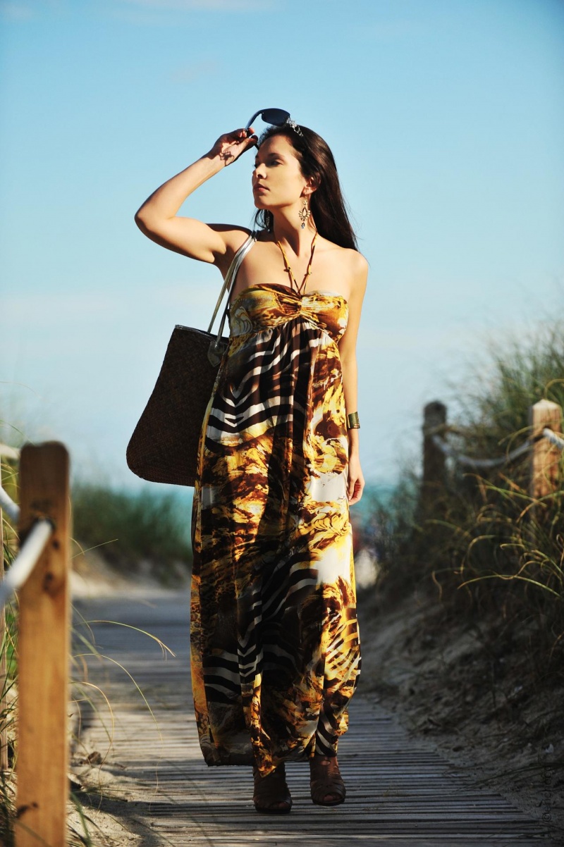 Female model photo shoot of JehnnaAnn by EricHoodPhoto in Miami Beach, FL